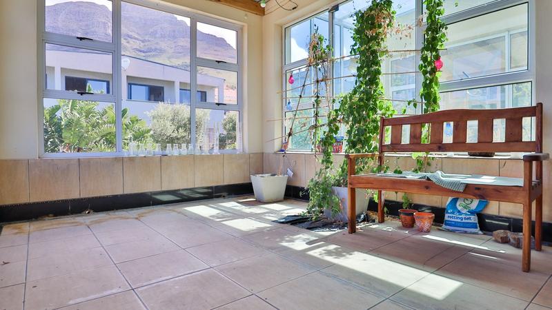 7 Bedroom Property for Sale in Walmer Estate Western Cape